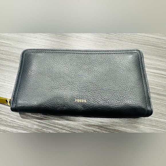 FOSSIL Logan RFID Zip-Around Leather Wristlet Wallet Black Cow Hide Leather NWT - Picture 7 of 11
